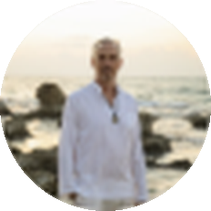 Ananda Lev